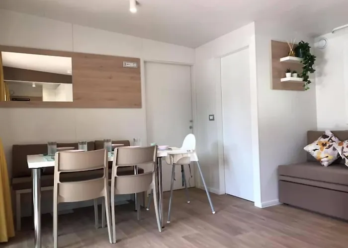 Mobile Ani, Biograd Na Moru